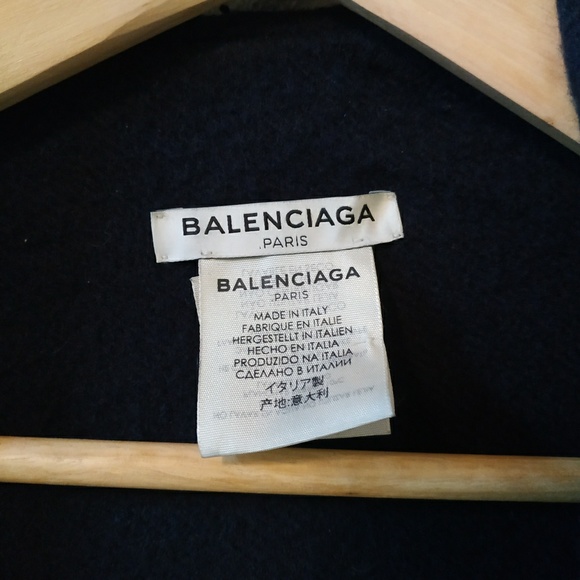 SOLD Balenciaga Cashmere Blend Hooded Poncho - Picture 5 of 7